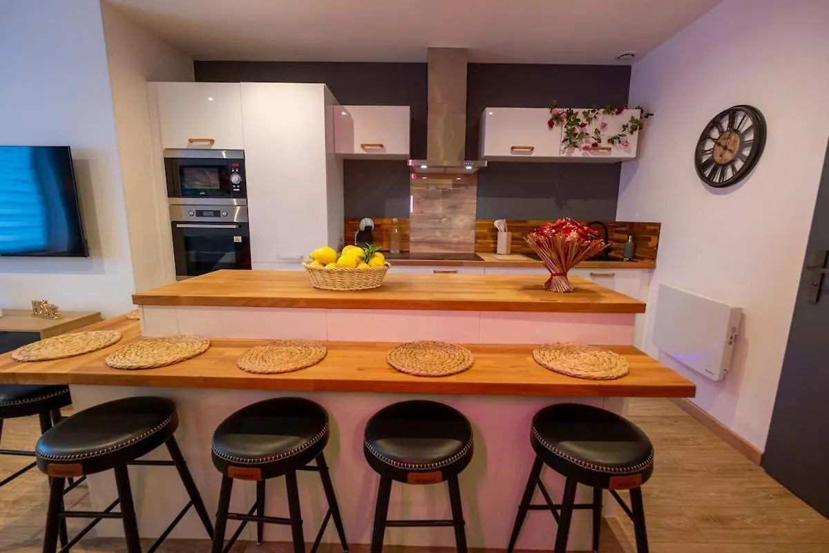 Balneotherapy, Cozy, Family-Friendly Villars  Apartment Villars (Loire)